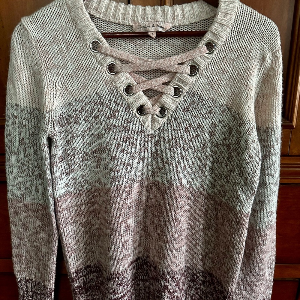 Harlow & Rose Women's Crew Neck Sweater Burgundy Pink Beige NWOT Size M